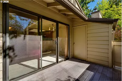 2083 Lake Isle Dr, Eugene, OR 97401 - Photo 16