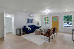 9449 N Geneva Ave, Portland, OR 97203 - Photo 4