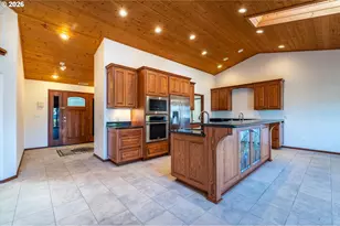 277 10th St SE, Bandon, OR 97411 - Photo 24