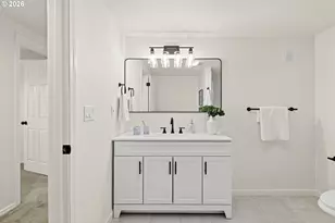 1224 NE Roselawn St, Portland, OR 97211 - Photo 32