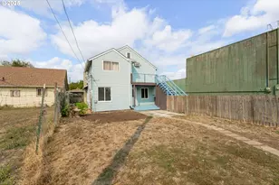 643 SE Parrott St, Roseburg, OR 97470 - Photo 32