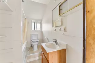 643 SE Parrott St, Roseburg, OR 97470 - Photo 26