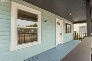 643 SE Parrott St, Roseburg, OR 97470 - Photo 2