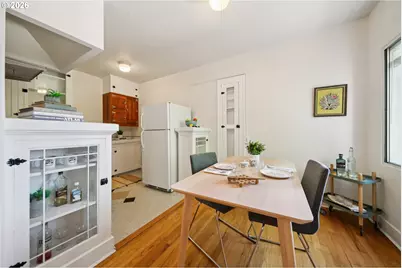 2829 SE Belmont St #308, Portland, OR 97214 - Photo 8