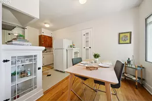 2829 SE Belmont St, Portland, OR 97214 - Photo 8