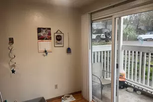 885 NE Sunset St, Roseburg, OR 97470 - Photo 2