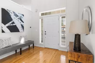 15900 SW Snowy Owl Ln, Beaverton, OR 97007 - Photo 2
