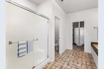 15900 SW Snowy Owl Ln, Beaverton, OR 97007 - Photo 16