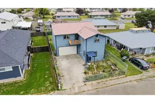 851 Greenwood Ave, Reedsport, OR 97467 - Photo 34