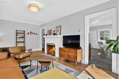 6826 N Congress Ave, Portland, OR 97217 - Photo 6