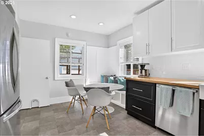 6826 N Congress Ave, Portland, OR 97217 - Photo 10