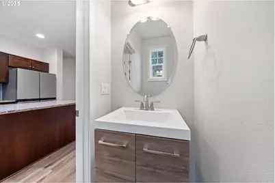 172 NE 79th Ave, Hillsboro, OR 97006 - Photo 16