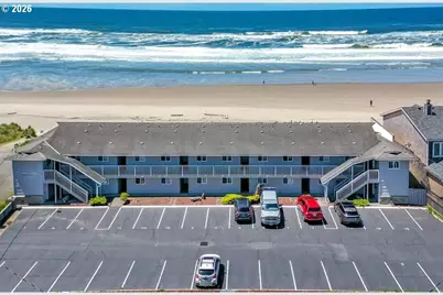 137 S Pacific St, Rockaway Beach, OR 97136 - Photo 2