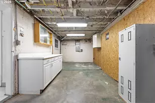 9420 NE Sacramento St, Portland, OR 97220 - Photo 40