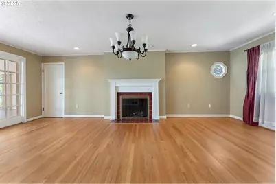 9420 NE Sacramento St, Portland, OR 97220 - Photo 10
