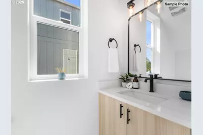 4368 NE Going St, Portland, OR 97218 - Photo 8