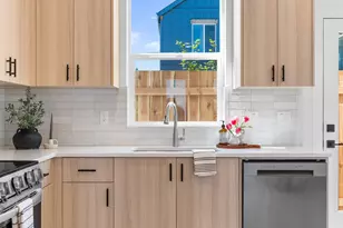 4368 NE Going St, Portland, OR 97218 - Photo 4