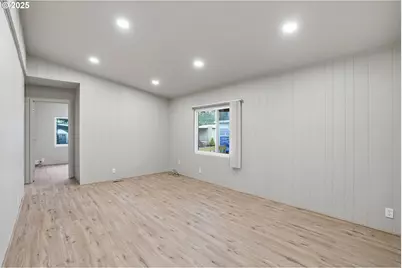 21100 NE Sandy Blvd #59, Fairview, OR 97024 - Photo 16