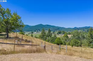 94714 Conklin Meadow Ln, Broadbent, OR 97414 - Photo 16