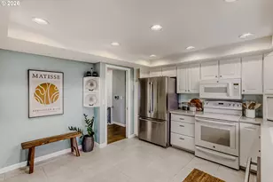 13039 NE Morris St, Portland, OR 97230 - Photo 10