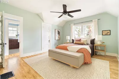 124 NE 18th Ave, Portland, OR 97232 - Photo 24