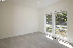10520 SE Isaac Dr, Happy Valley, OR 97086 - Photo 4