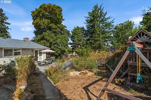 4574 SE 85th Ave, Portland, OR 97266 - Photo 32