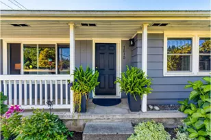 1515 NE 129th Pl, Portland, OR 97230 - Photo 2