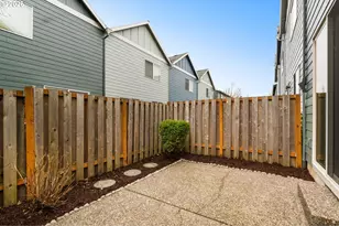 17428 SW September Ln, Beaverton, OR 97003 - Photo 22