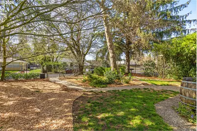 2916 SE 85th Ave, Portland, OR 97266 - Photo 26