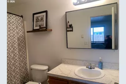 1048 Kees St, Lebanon, OR 97355 - Photo 12
