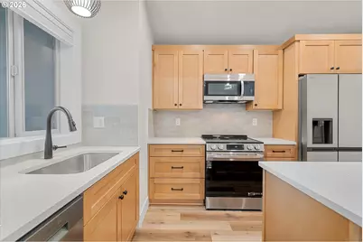 12294 Meadowlawn Dr, Oregon City, OR 97045 - Photo 10