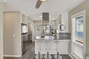 18989 NE Marine Dr, Portland, OR 97230 - Photo 8