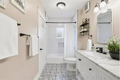 9314 N Ivanhoe St, Portland, OR 97203 - Photo 20