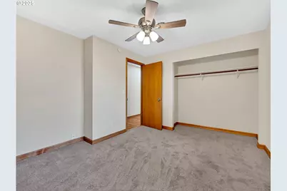 821 SW 14th St, Troutdale, OR 97060 - Photo 20