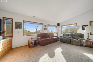 305 Cypress Ave, Garibaldi, OR 97118 - Photo 6