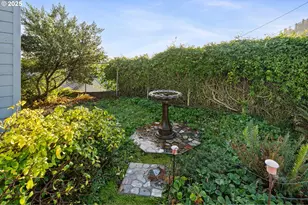 305 Cypress Ave, Garibaldi, OR 97118 - Photo 30