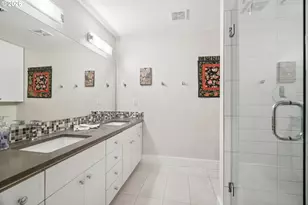 1718 NE 11th Ave, Portland, OR 97212 - Photo 14