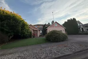 12121 Hazeldell Ave, Oregon City, OR 97045 - Photo 2