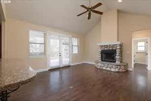 20246 Gaines Ct, Bend, OR 97702 - Photo 6