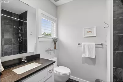 747 NW 11th Ave, Portland, OR 97209 - Photo 24