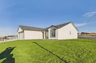 1291 SE 9th St, Hermiston, OR 97838 - Photo 12