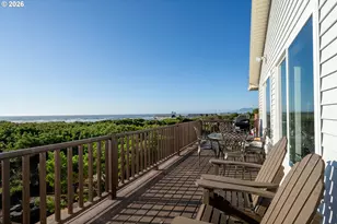 17490 Ocean Blvd, Rockaway Beach, OR 97136 - Photo 12