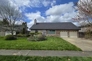 2633 42nd Ave, Longview, WA 98632 - Photo 2