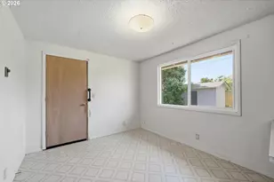 2070 Don Juan Ave, Eugene, OR 97408 - Photo 20
