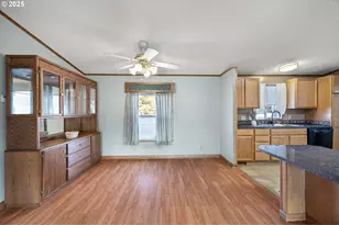 1800 Lakewood Ct, Eugene, OR 97402 - Photo 12