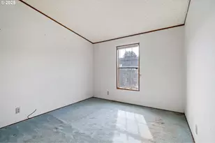 1800 Lakewood Ct, Eugene, OR 97402 - Photo 18