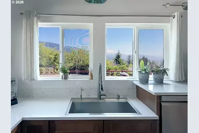 895 Marina Heights, Brookings, OR 97415 - Photo 12