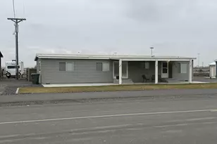 1250 E Airport Rd, Hermiston, OR 97838 - Photo 2
