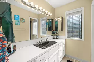 18665 SW Honeywood Dr, Beaverton, OR 97003 - Photo 26